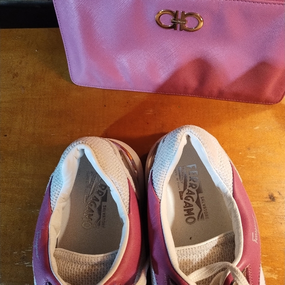 Farragamos - Picture 3 of 3